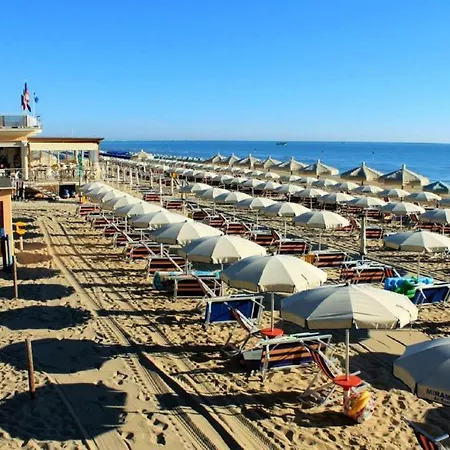 Апартаменты Malibu 5 *